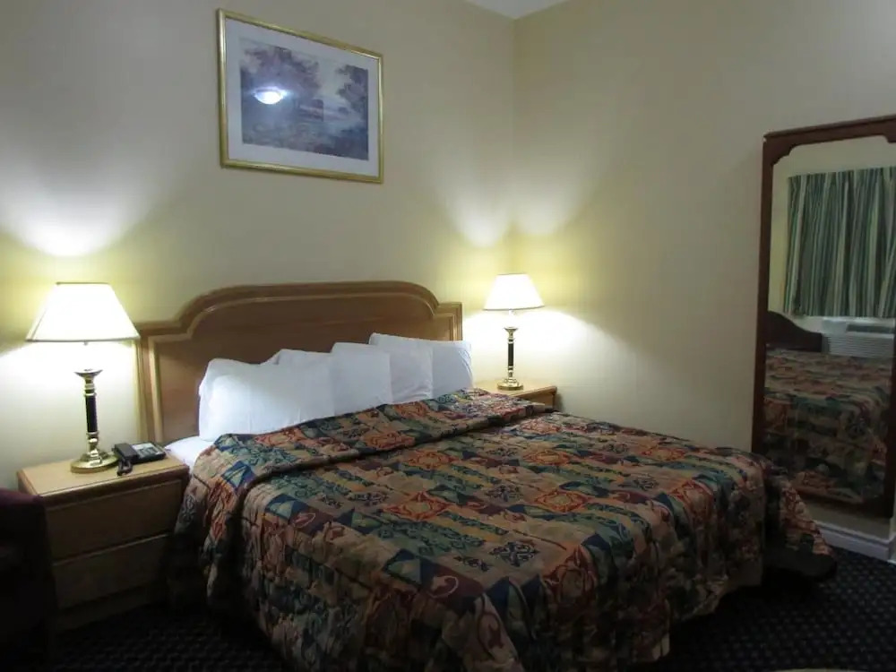 Wayfare Motel