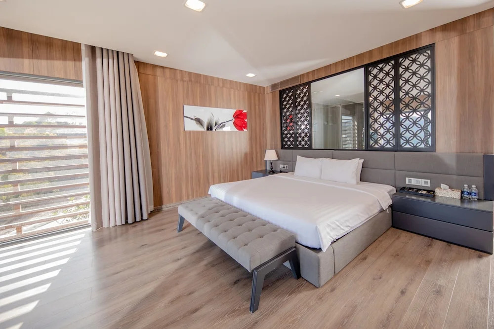 The Ocean Front Villa Nha Trang Abogo