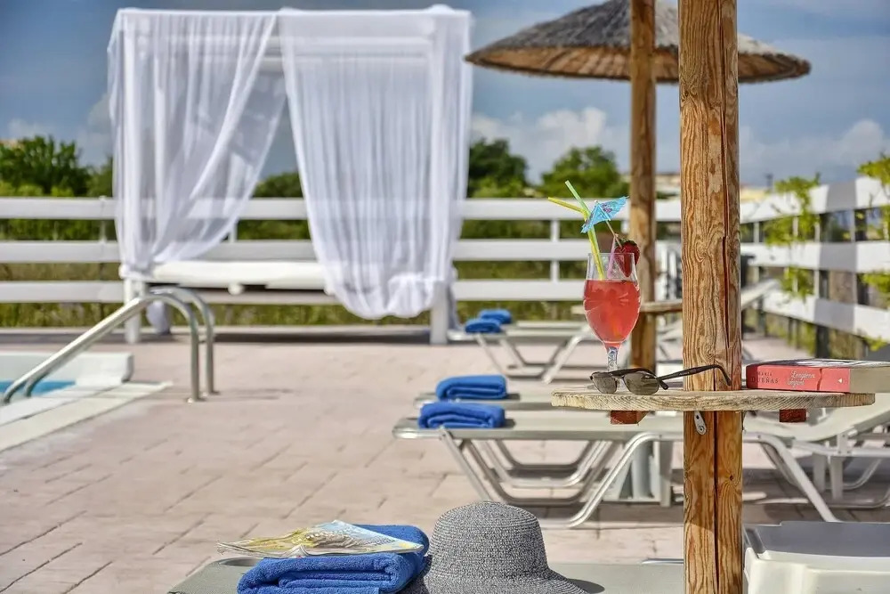 Likithos Hotel