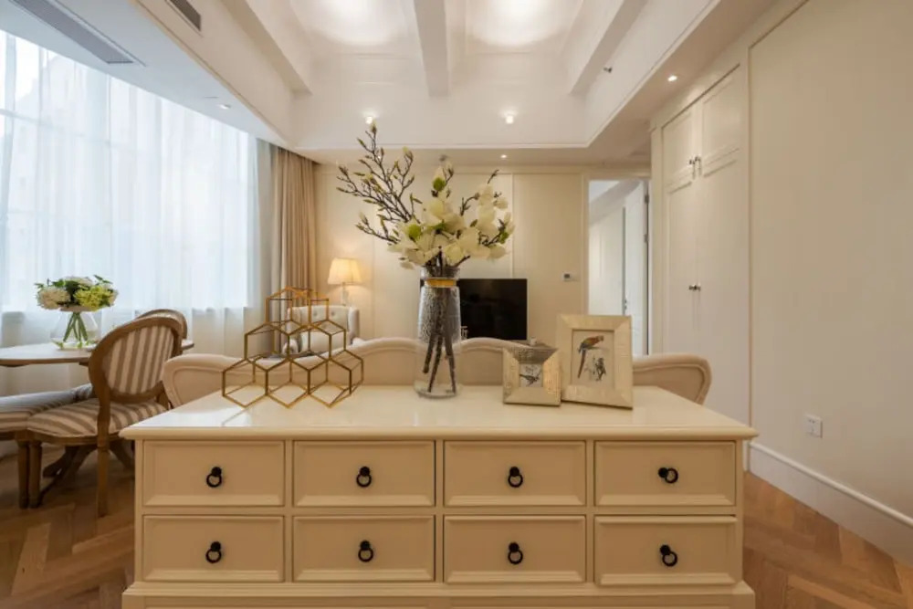 Hidden Residence- No.3 on the Bund