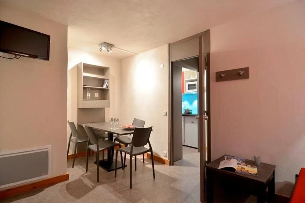 Residence Saintjacques Two-roomed Apartment for 5 People of 35 m2 Sjs11
