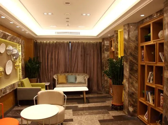 D House International Service Apartment