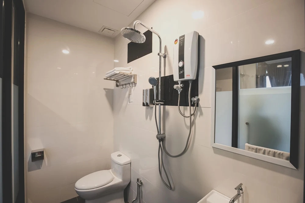 V3 Hotel & Residence Seri Alam