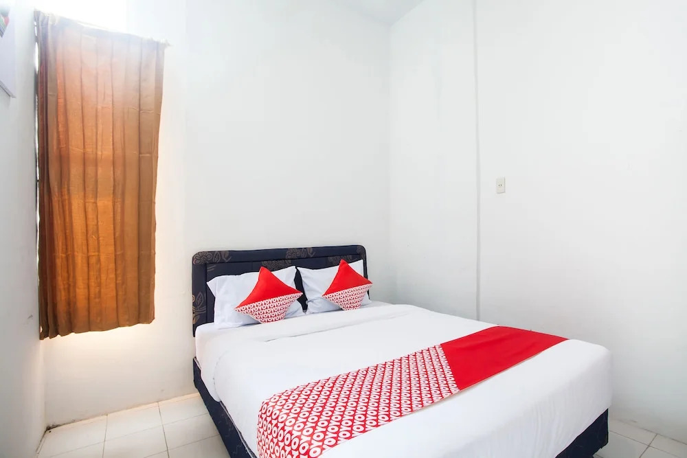 Hotel Anugerah by OYO Rooms
