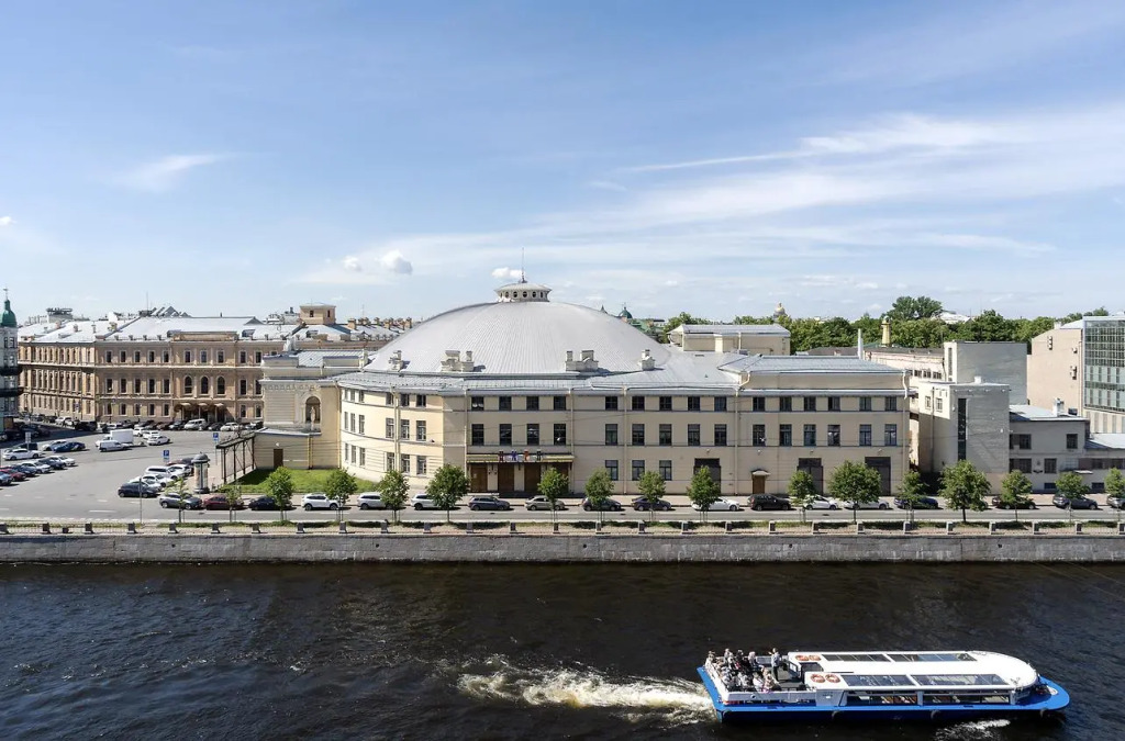 PiterApartments (ПитерАпартментс) на набережной реки Фонтанки 28