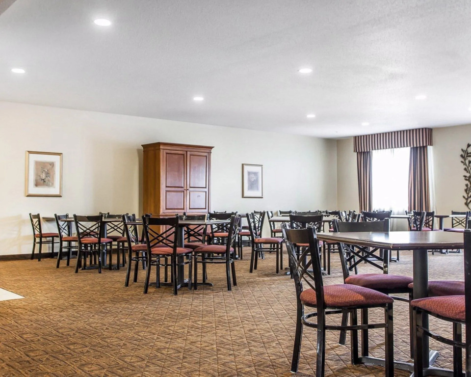 Comfort Suites Cedar Falls Industrial Park
