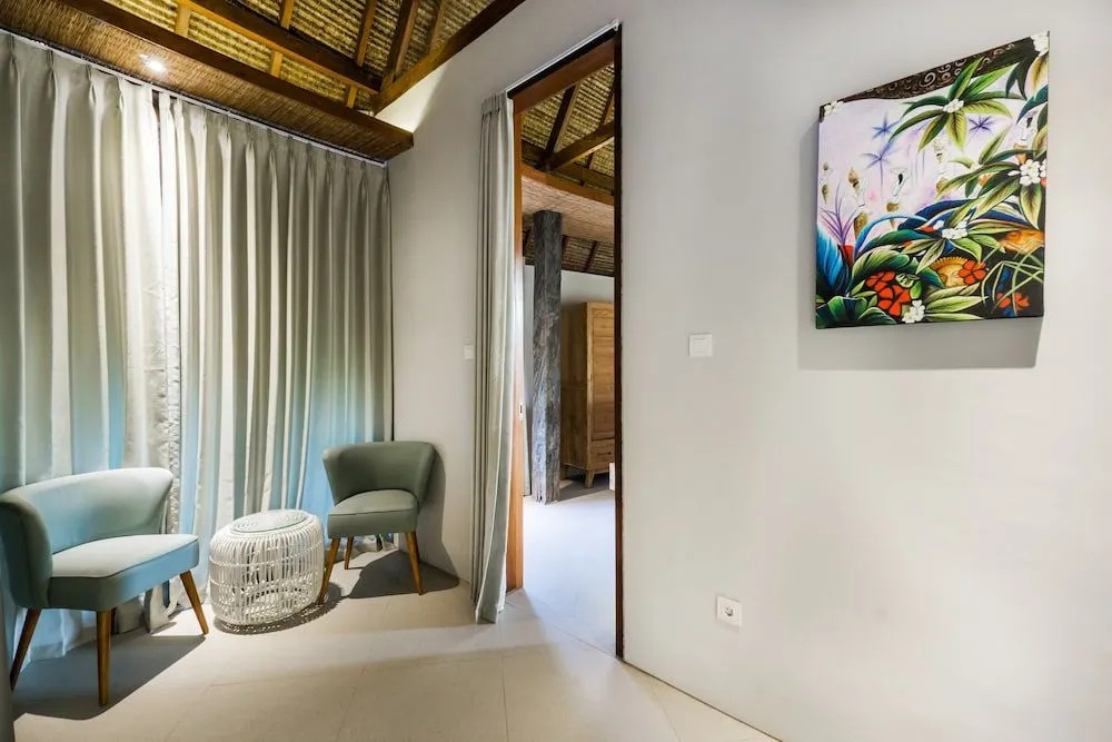 C-View Villas
