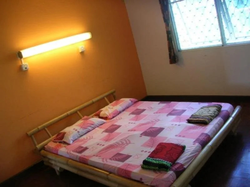 Borneo Beachouse Backpackers