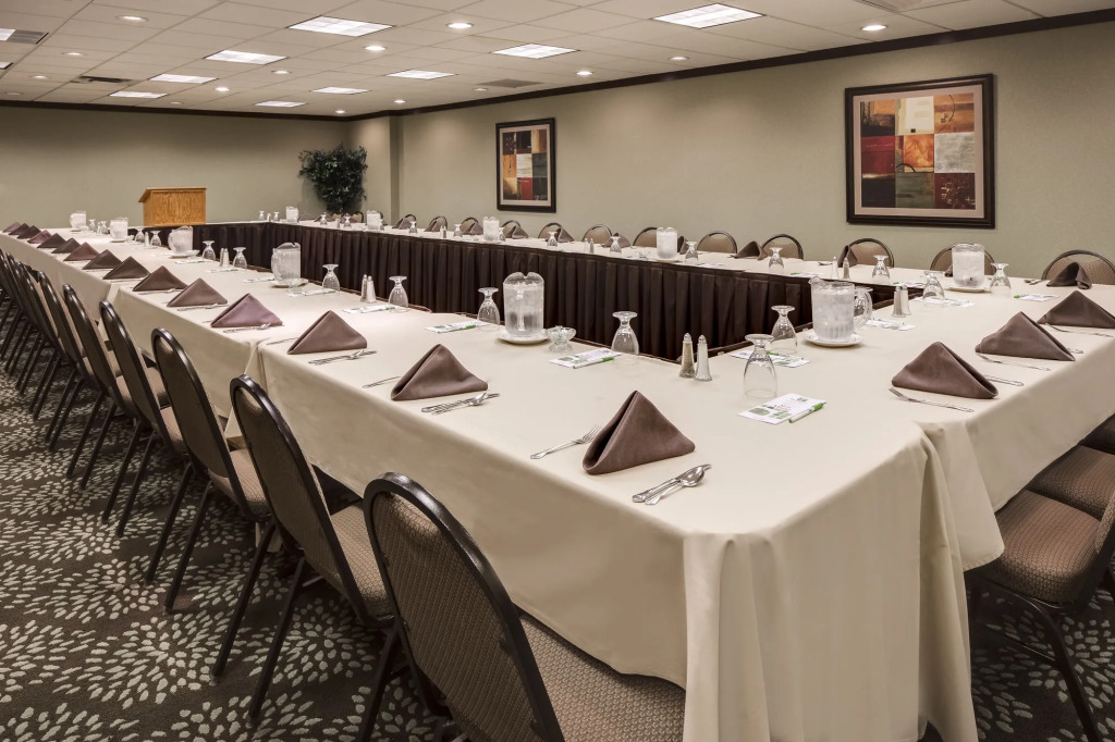 Holiday Inn Hotel & Suites Des Moines-Northwest by IHG
