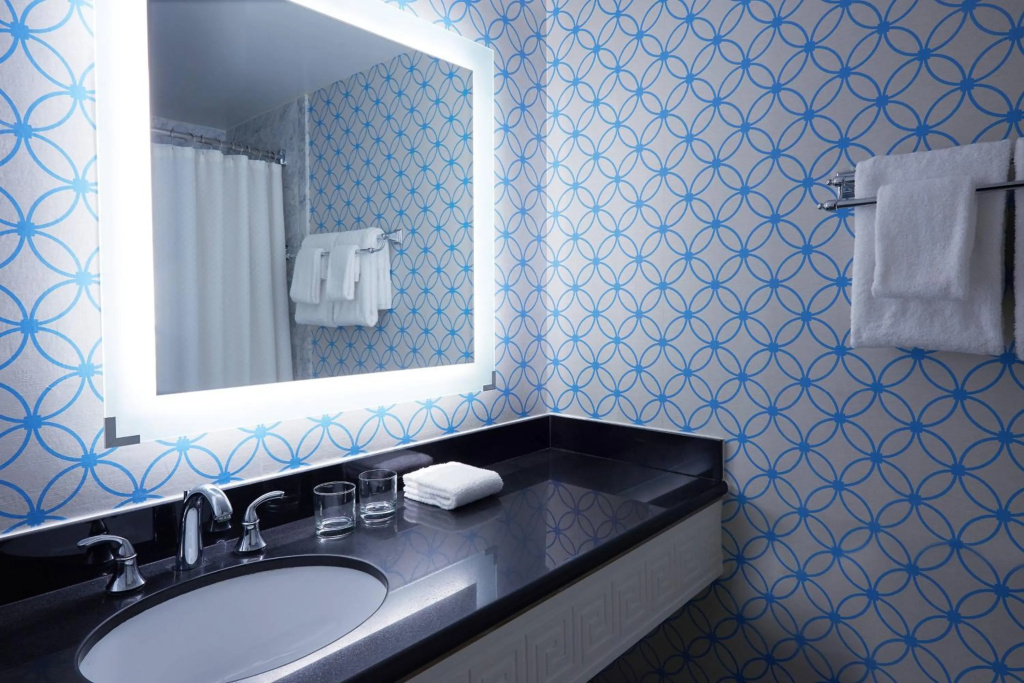 Hyatt Centric Delfina Santa Monica