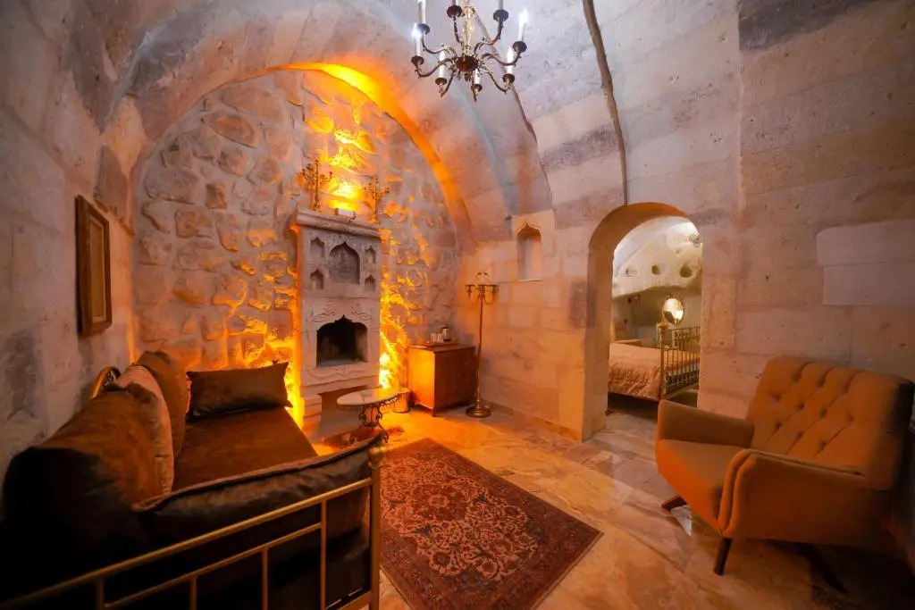 Serenus Cave Suites