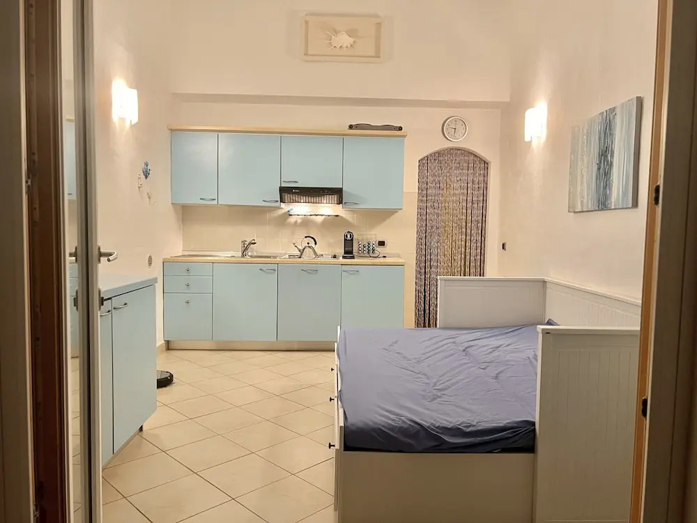 Villa Sleeps 4 With Rooftop Solarium