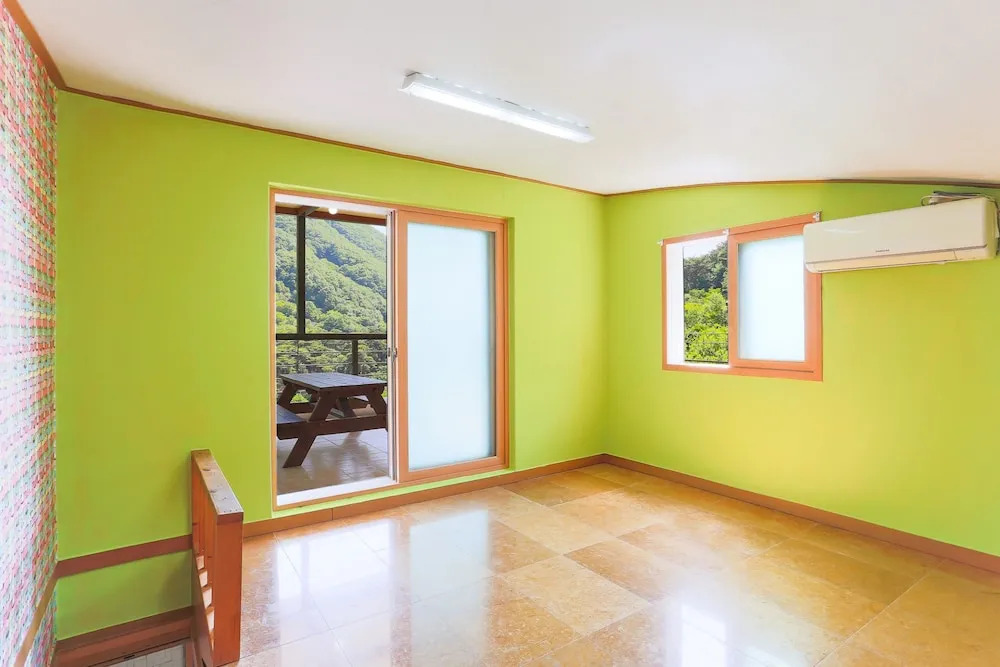 Miryang Sol Poonggyeong Pension