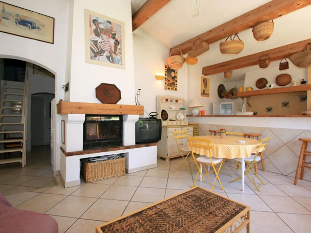 Holiday Home in Fréjus near Sea and Lake