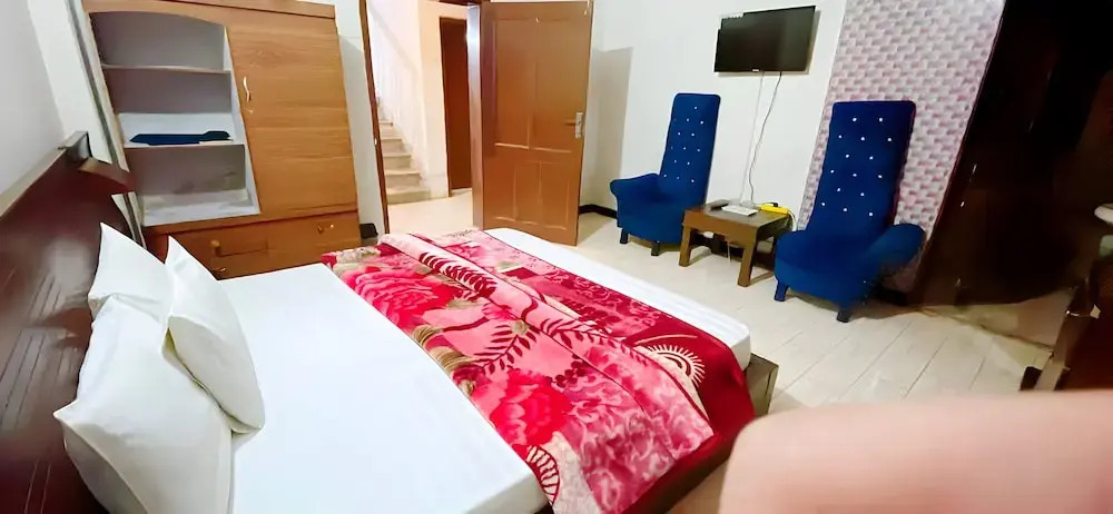 Tulip Guest House F-6