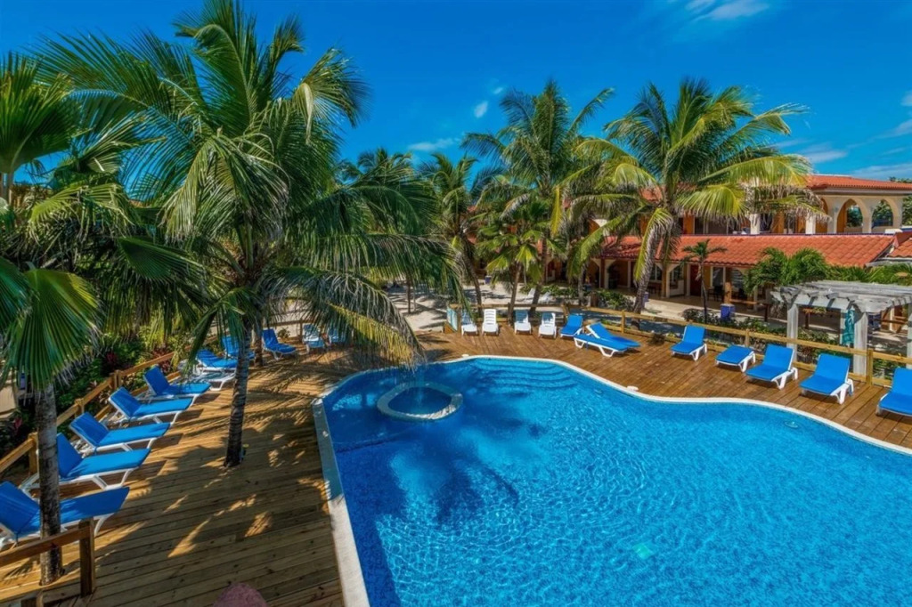 SunBreeze Hotel