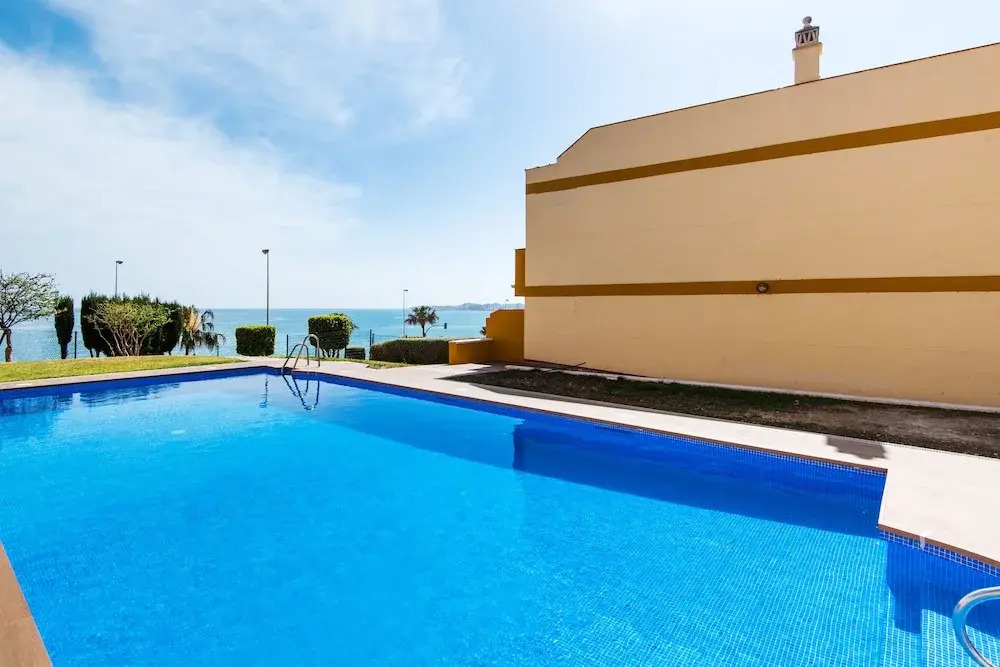 RentAndHomes Carvajal Playa