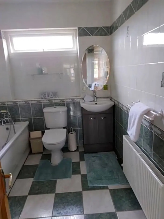 Tesss Guest House R95K6N1 This Property is unsuitable for children under 12 years old