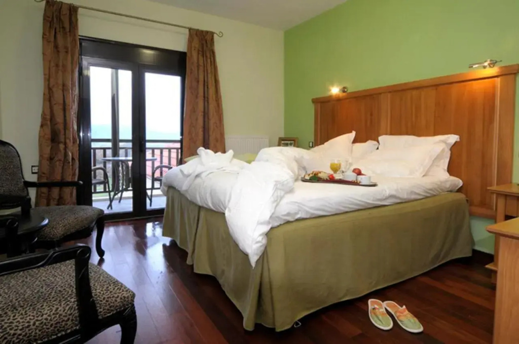 Hotel Mimallones