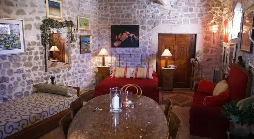 ArtCaffe Apartments