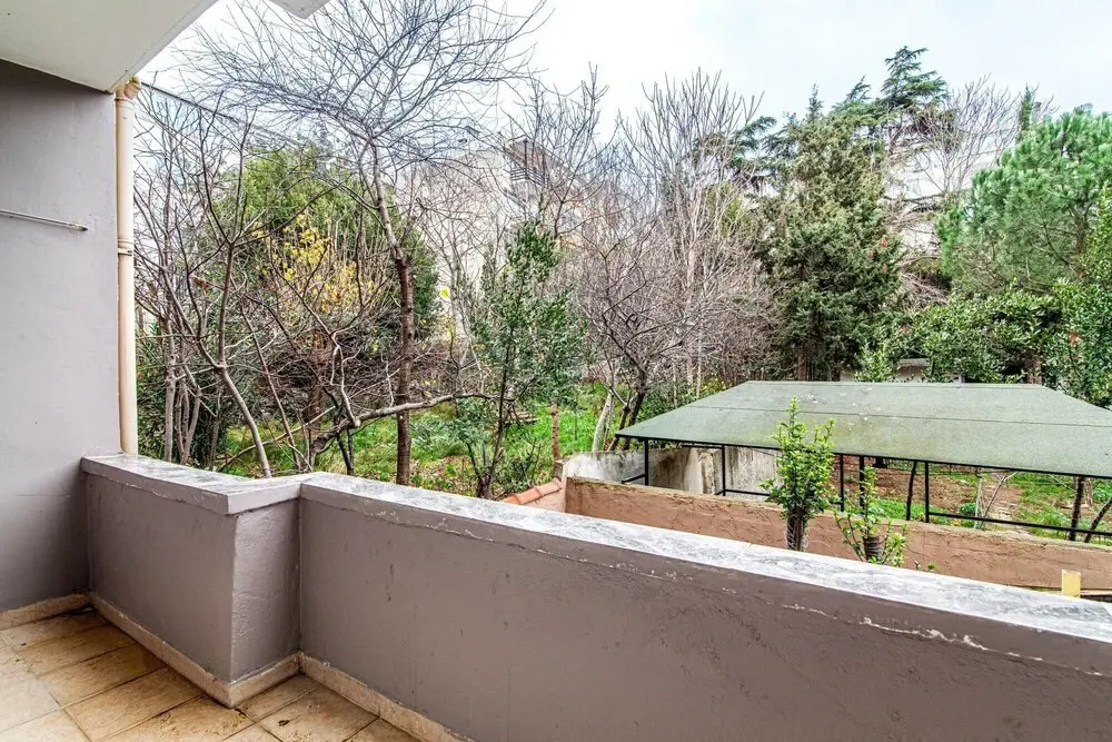 Comfy Flat With Balcony in Uskudar