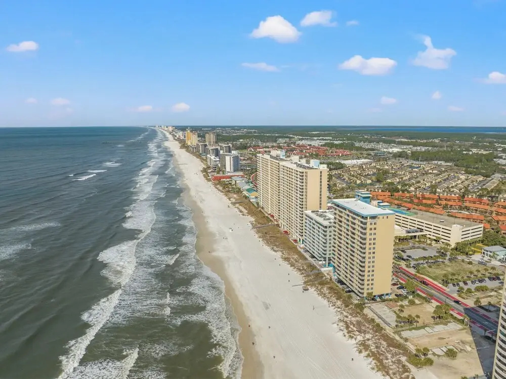 Grandview Oasis! 3BR 2BA Sleeps 9! Gulf-front Tranquility Beckons!