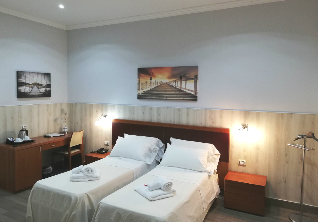 Hotel Tonic