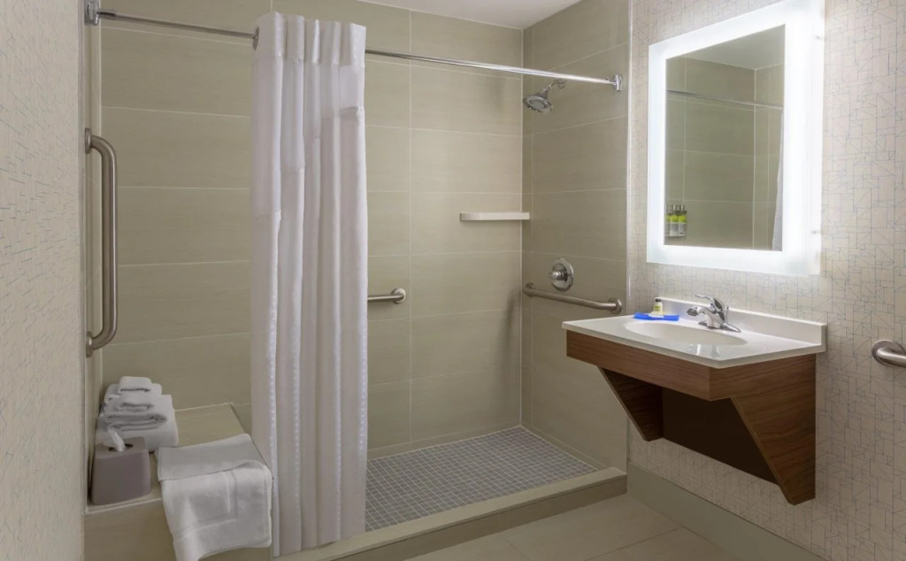 Holiday Inn Express Laguardia Airport