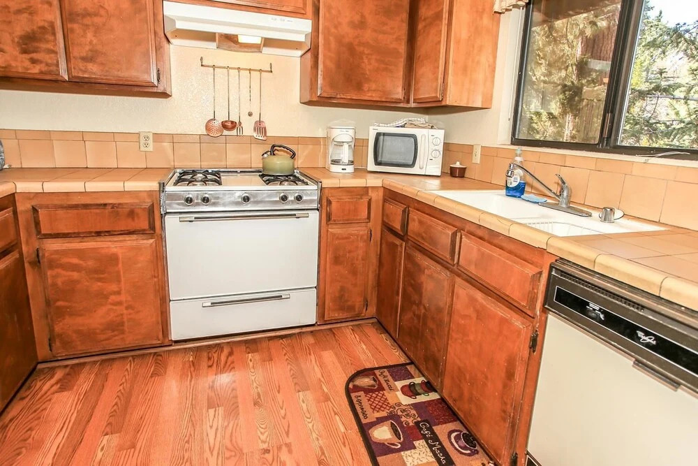 Ski In Ski Out 2 - 2 Br condo by RedAwning