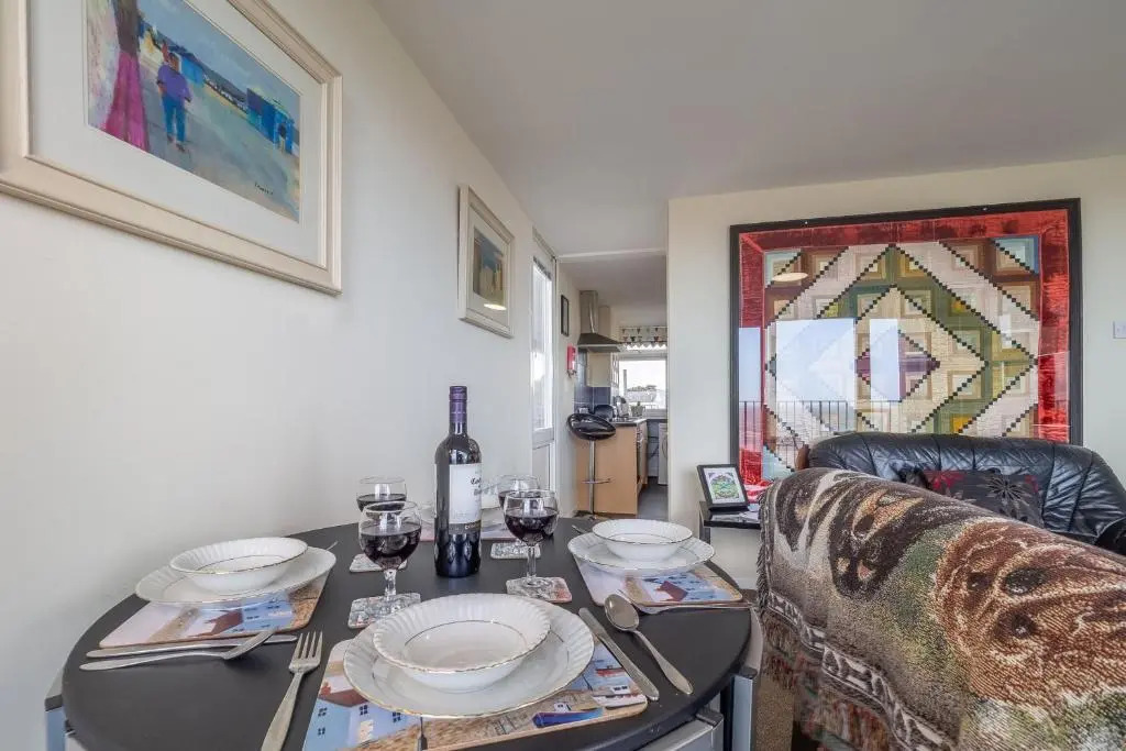 18 Undercliffe