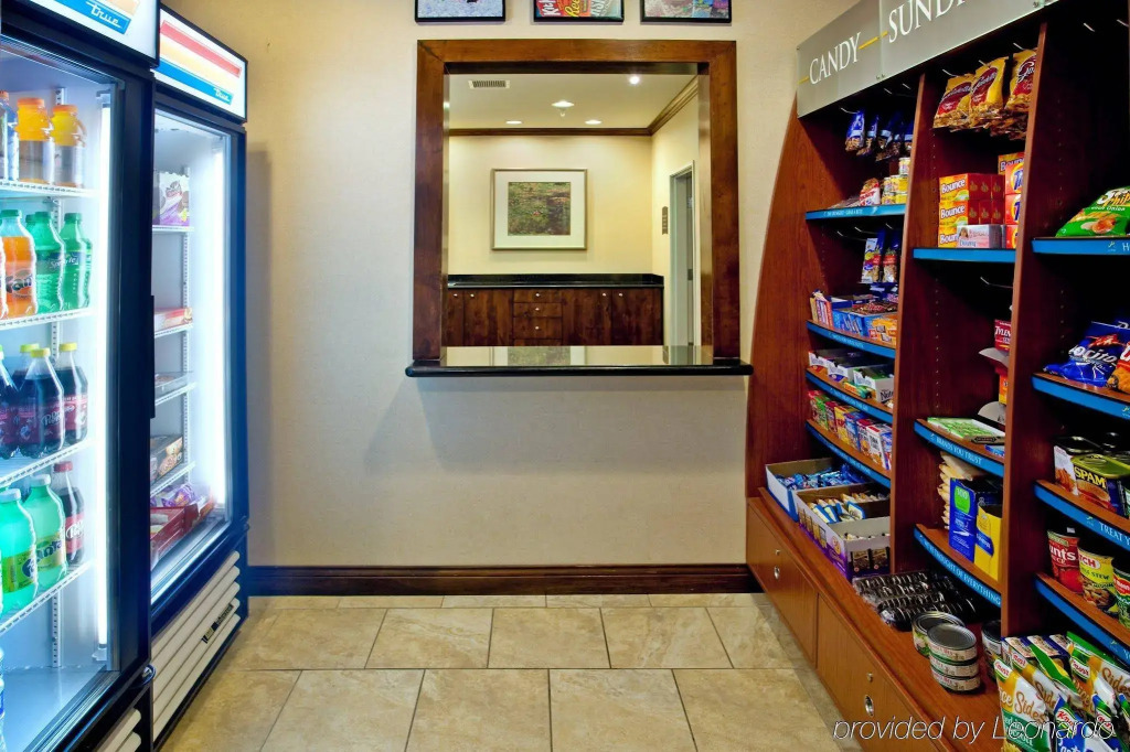Staybridge Suites - Albuquerque Airport by IHG