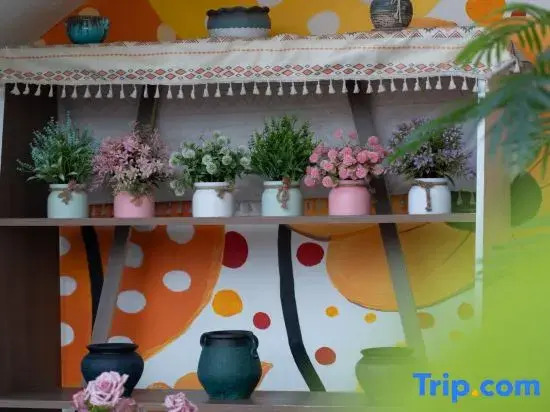 Yining Liubai Village Homestay