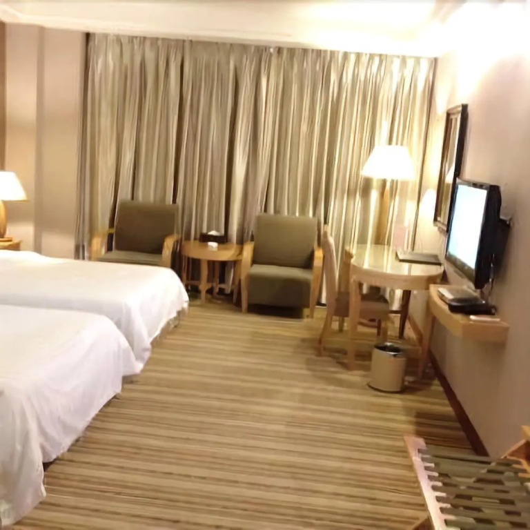 Intercontinental Business Hotel (Zhanjiang City Plaza Affiliated Hospital store)
