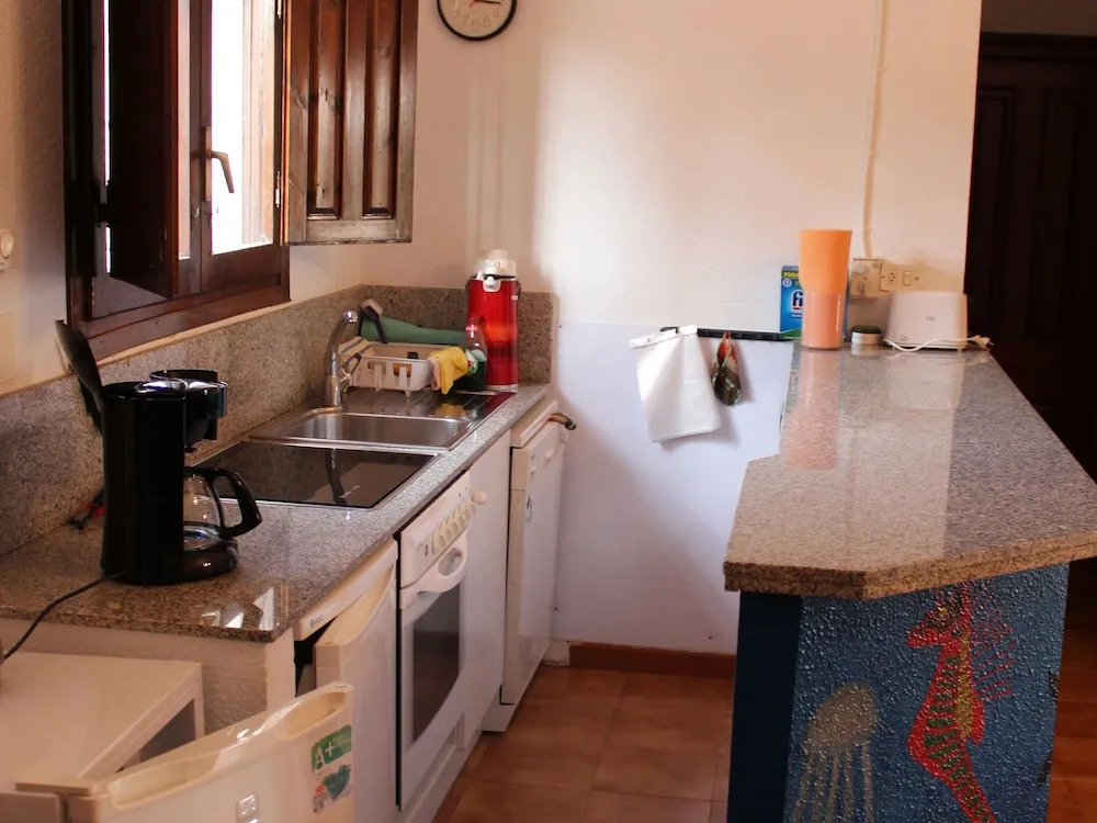 Serene Holiday Home in L'Ampolla with Private Swimming Pool