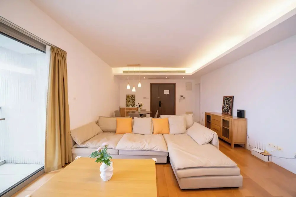 Tyms 3BR 2BA Apt near Xujiahui Metro