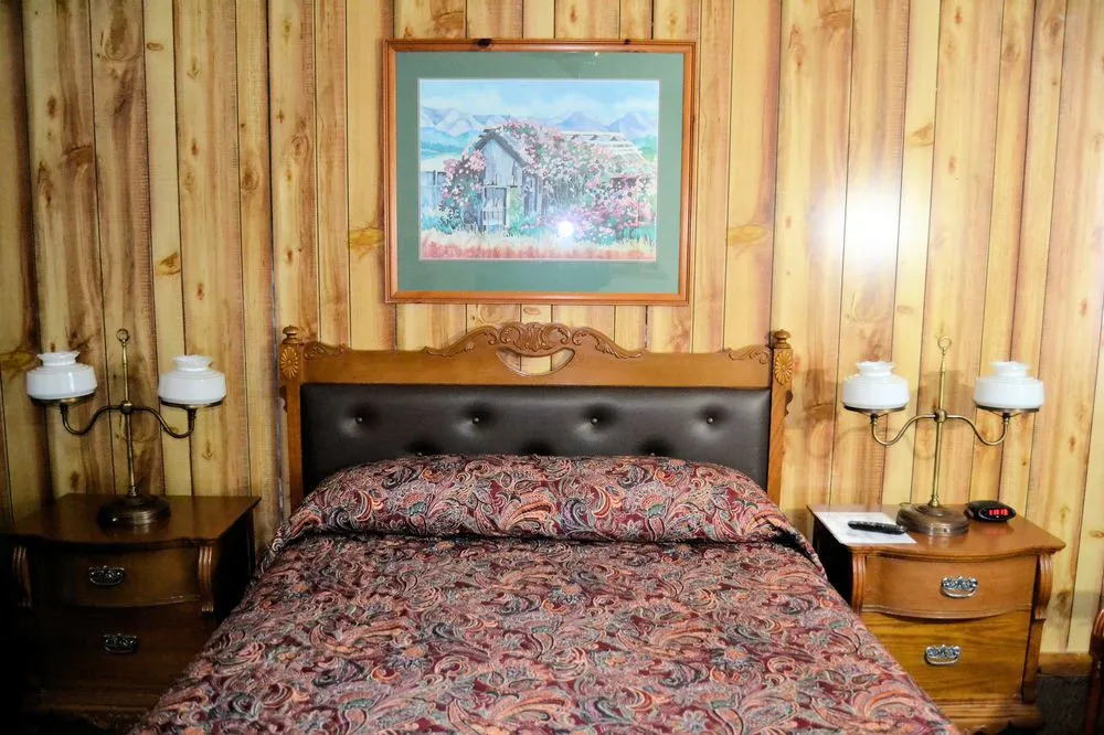 Ontario Inn