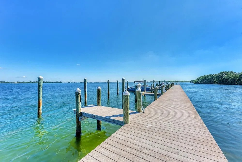 Coquina Tropics-2 Bedrooms-plus Den-2 Bathroom-water Views From Every Room