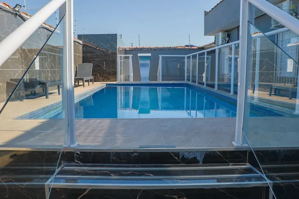 Casa Completa com Piscina e Churrasq pet Friendly
