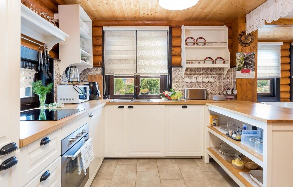 4 Bedroom Lovely Home In Otocac