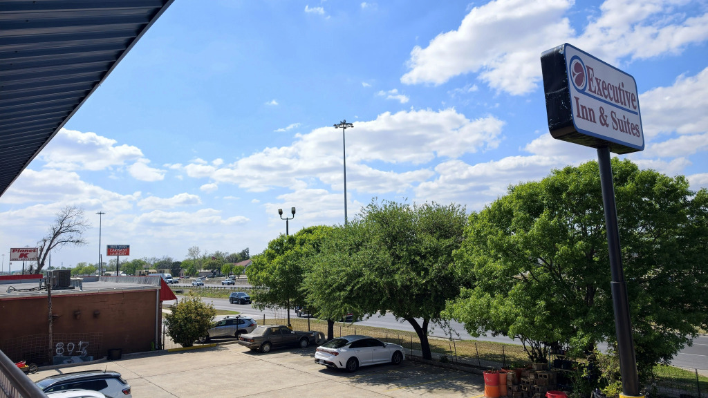 Executive Inn & Suites San Marcos, TX