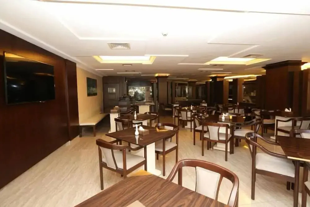 Al Zaitouna Hotel