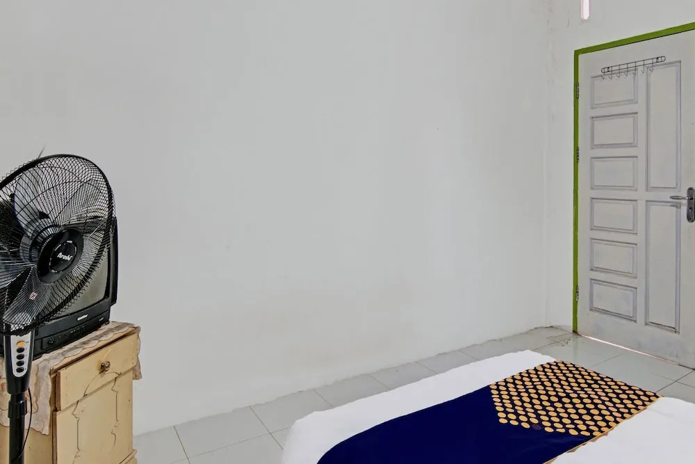 SPOT ON 91950 Guest House TekNong Syariah