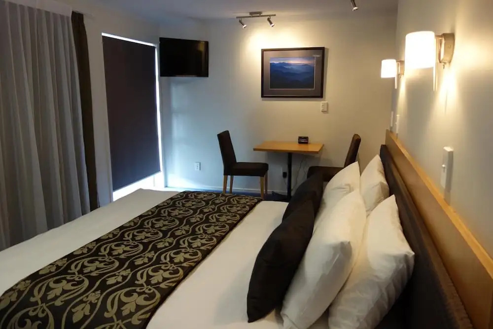 Parakai Springs Motel