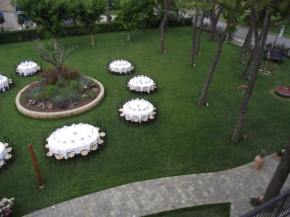 Ausonia Hotel Ristorante