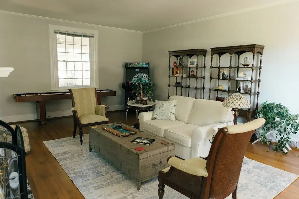 The Carriage House Inn Bed and Breakfast