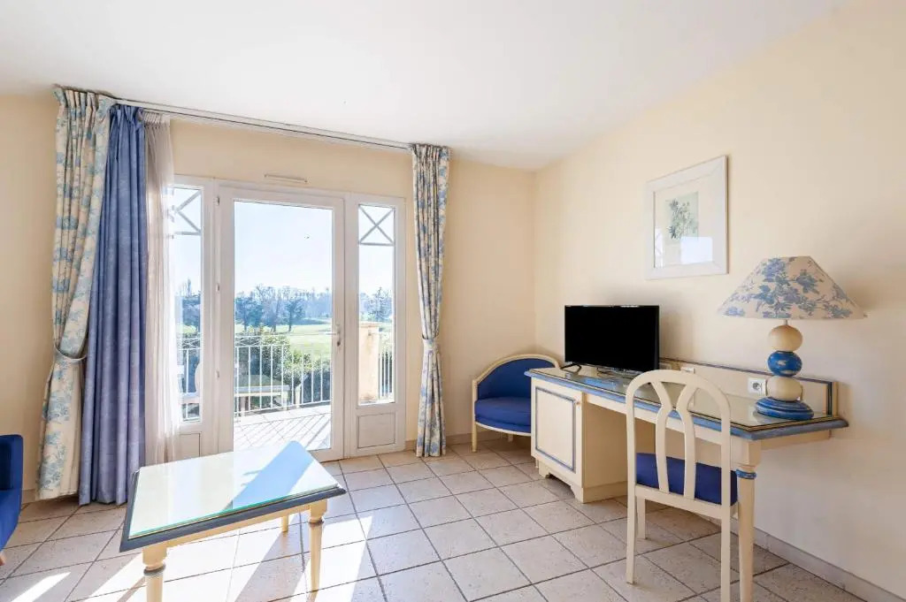 Residhotel Golf Grand Avignon