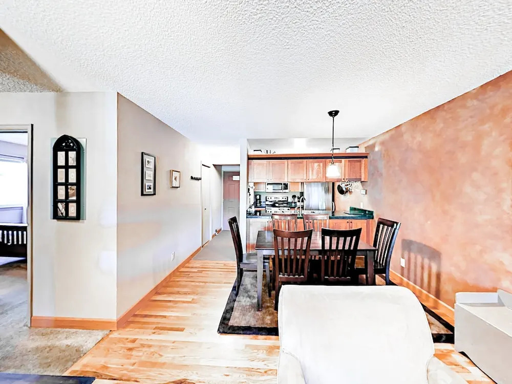 1001 Grandview Drive Condo Unit B22