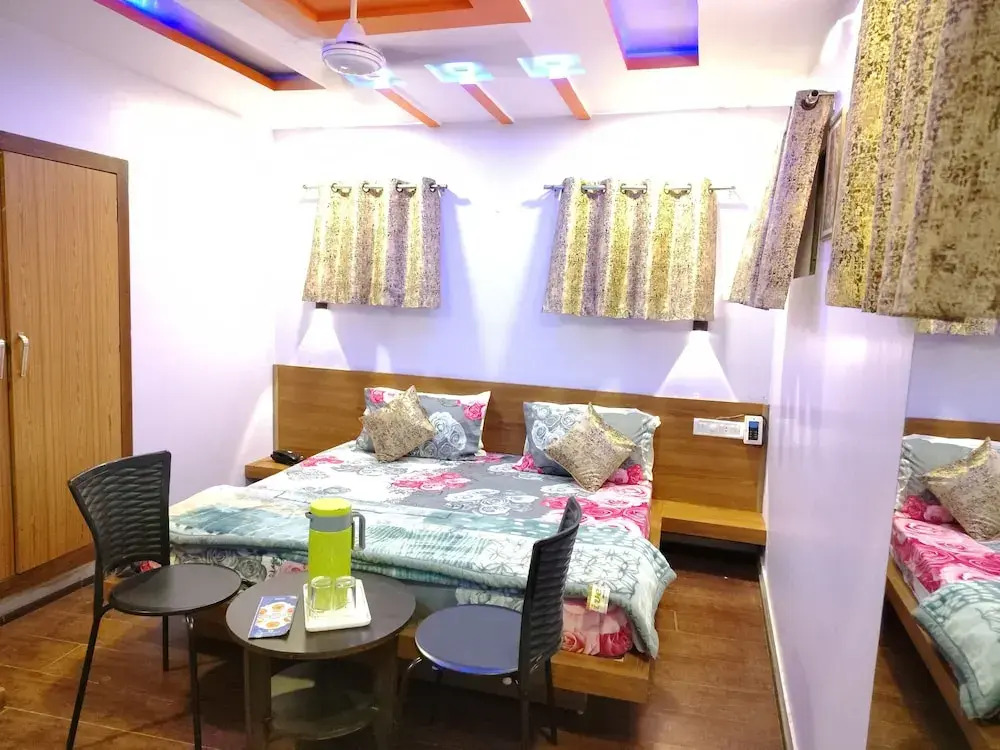 Shaleen Elegance Homestay Near Nakki Lake