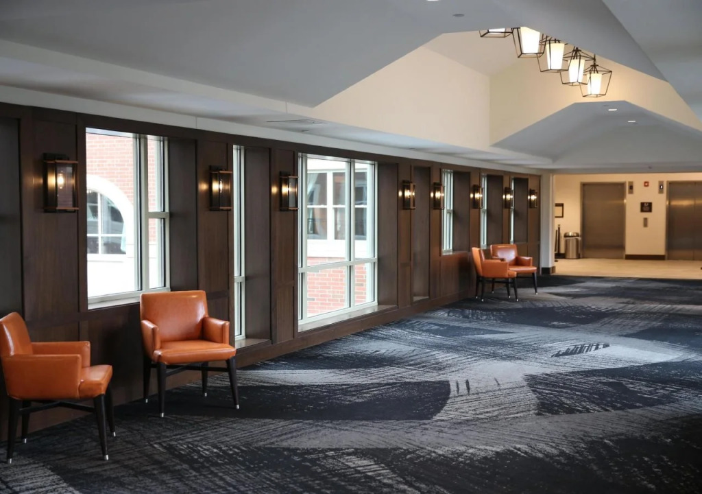 Hotel Indigo Naperville Riverwalk by IHG