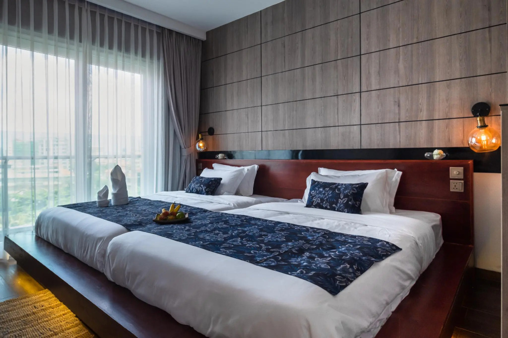 Nou's River Hotel